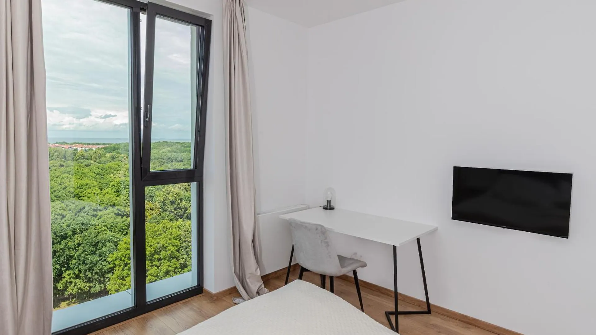 Tarasy Baltyku Apartments & Parking & Balcony By Noclegi Renters Gdansk Poland
